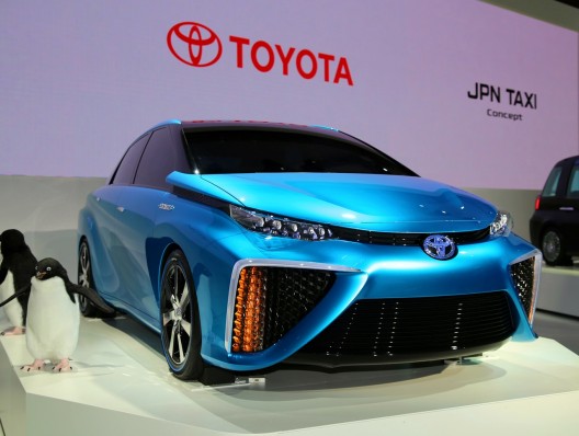 With the exception of the floating hood, Toyota's FCV Concept looks fairly conventional